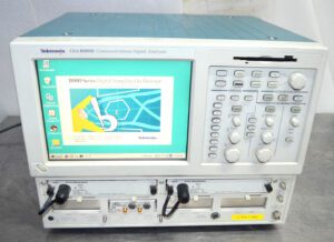 Tek_csa8000_front